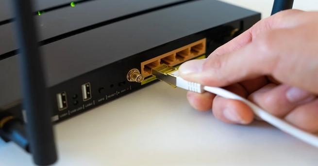 Por qué deberías ponerle un SAI al router – Seguridad PY